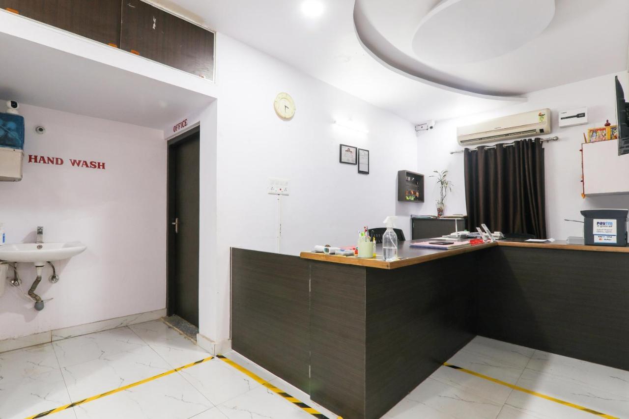 Super Oyo Capital O 78105 Hotel Figtree Premier Патна Экстерьер фото