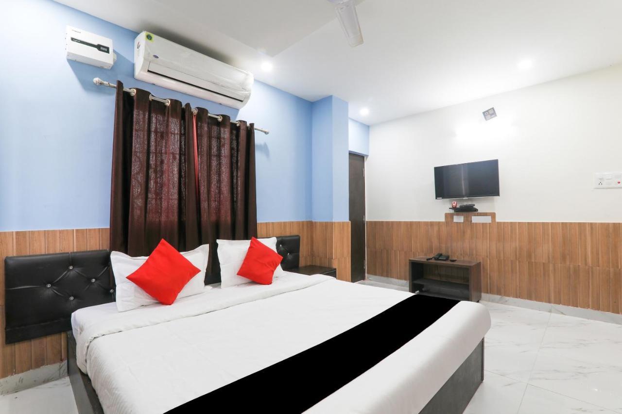 Super Oyo Capital O 78105 Hotel Figtree Premier Патна Экстерьер фото