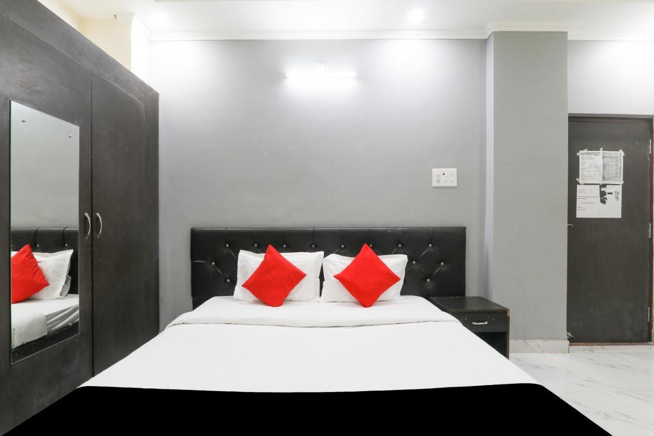 Super Oyo Capital O 78105 Hotel Figtree Premier Патна Экстерьер фото