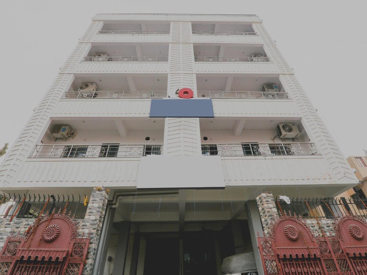 Super Oyo Capital O 78105 Hotel Figtree Premier Патна Экстерьер фото