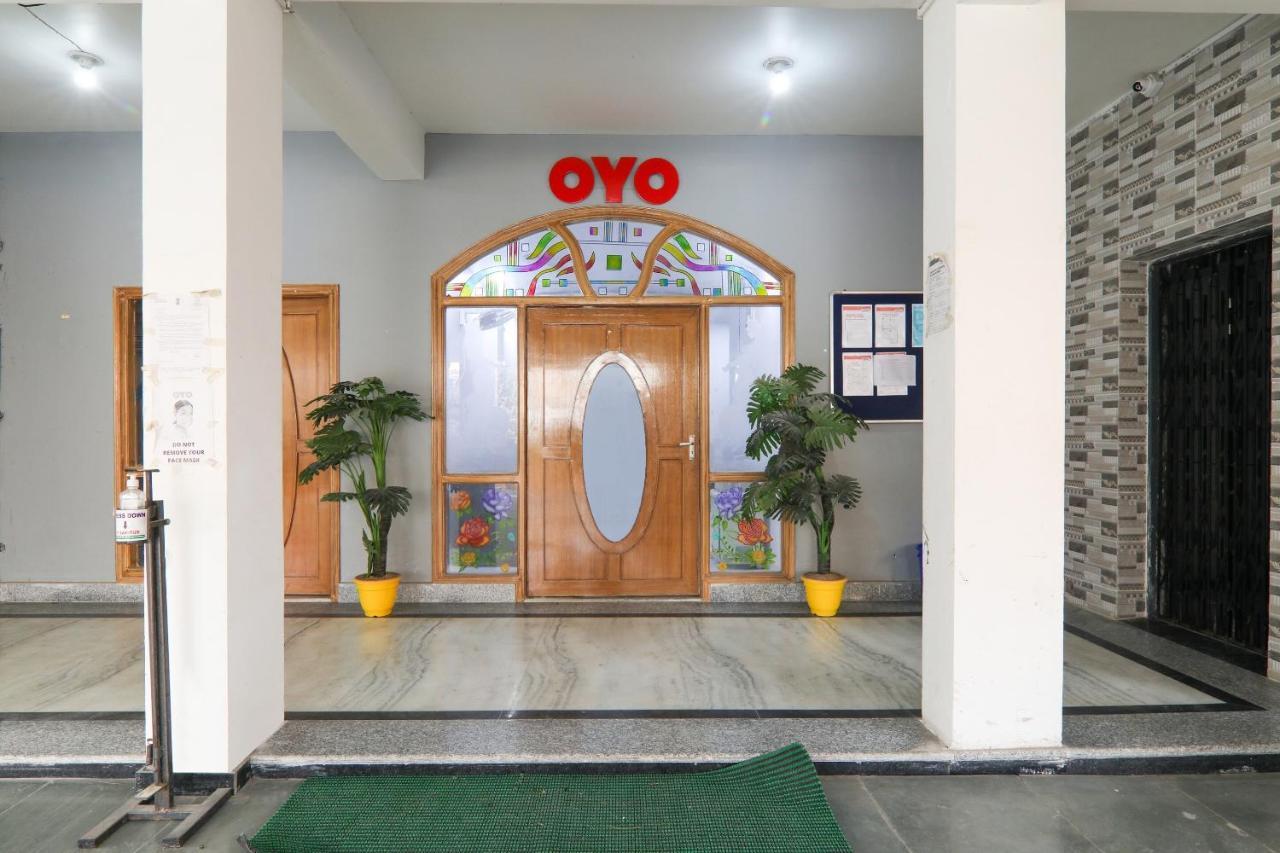 Super Oyo Capital O 78105 Hotel Figtree Premier Патна Экстерьер фото